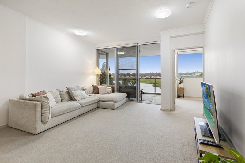 Photo - 221/129 Laver Drive, Robina QLD 4226 - Image 2