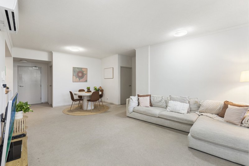 Photo - 221/129 Laver Drive, Robina QLD 4226 - Image 5