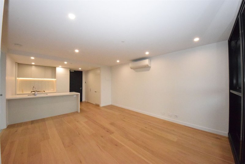 Photo - 2211/3 Young Street, Box Hill VIC 3128 - Image 9