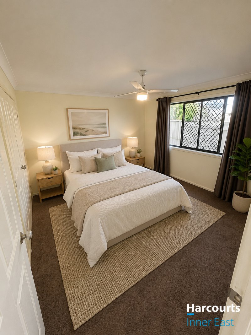 Photo - 2/2117 Wynnum Road, Wynnum West QLD 4178 - Image 3