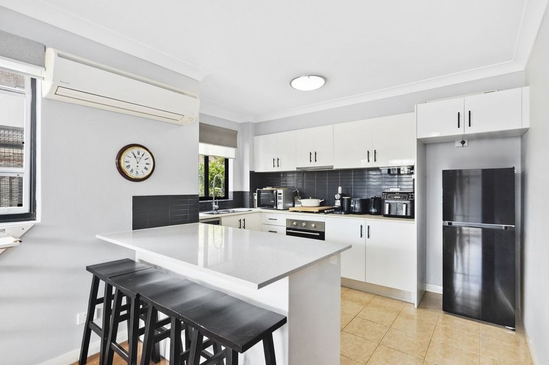 2/212-220 Gertrude Street, North Gosford NSW 2250