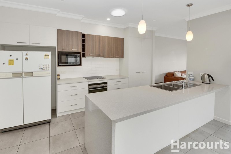 Photo - 2/212 Baillie Street, Horsham VIC 3400 - Image 2