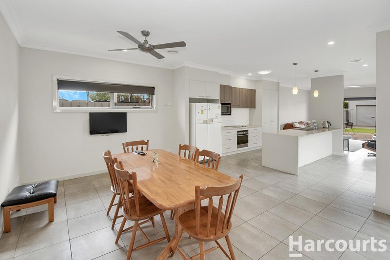 Photo - 2/212 Baillie Street, Horsham VIC 3400 - Image 3