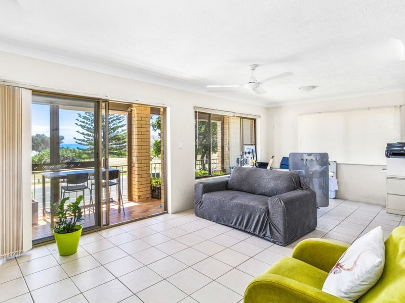 Photo - 2/212 Marine Parade, Kingscliff NSW 2487 - Image 2