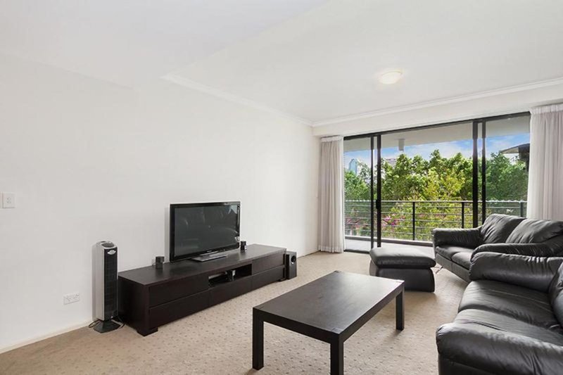 Photo - 2212/182 Grey Street, South Bank QLD 4101 - Image 2