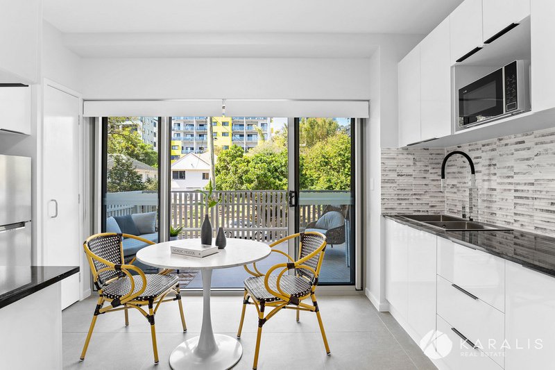 Photo - 221/29-33 Lauder Street , Mount Gravatt East QLD 4122 - Image 2