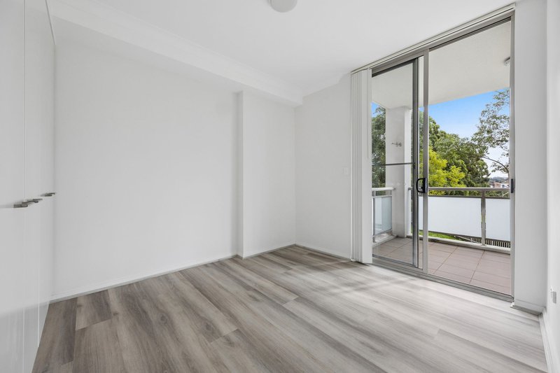 Photo - 22/13-19 Seven Hills Road, Baulkham Hills NSW 2153 - Image 6