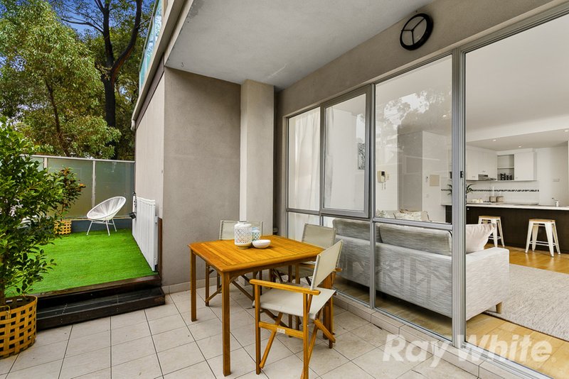 Photo - 2/213 Normanby Road, Notting Hill VIC 3168 - Image 9