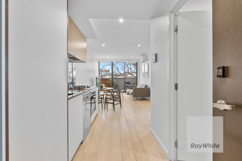 Photo - 221/3 Snake Gully Drive, Bundoora VIC 3083 - Image 4