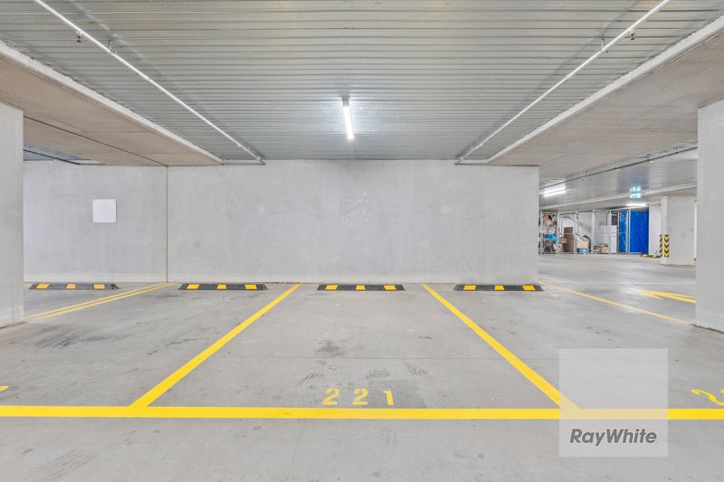 Photo - 221/3 Snake Gully Drive, Bundoora VIC 3083 - Image 11