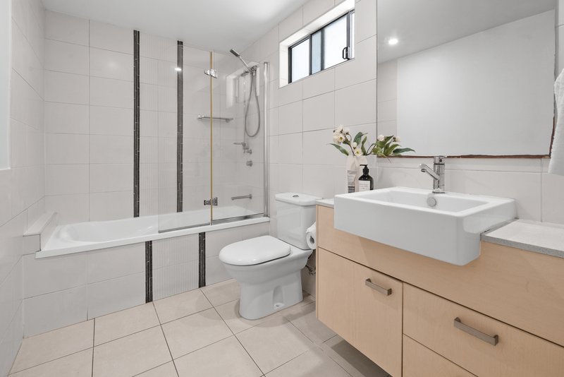 Photo - 22/15 Walsh Street, Milton QLD 4064 - Image 13
