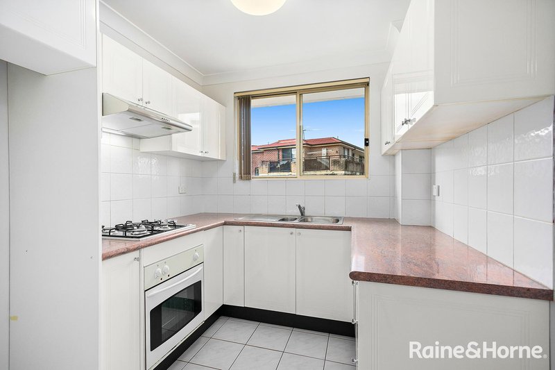 Photo - 22/158-160 Harrow Road, Kogarah NSW 2217 - Image 4