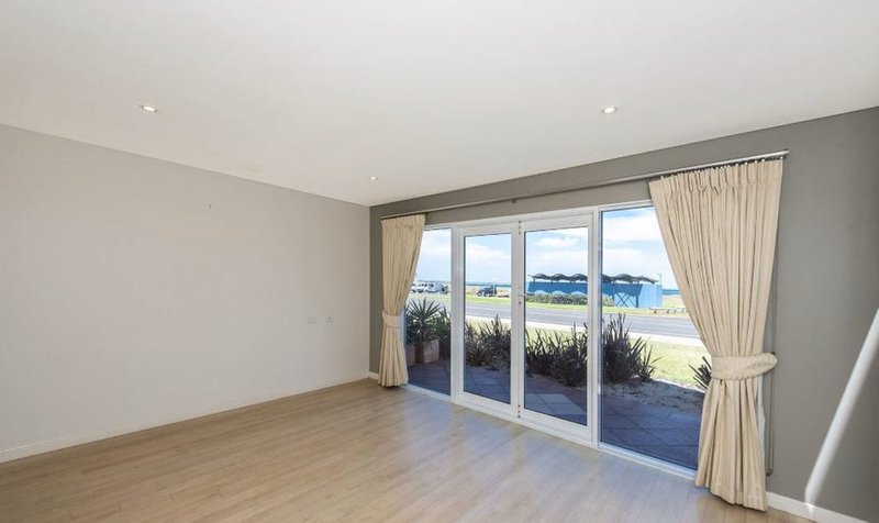 Photo - 2/216 Arcadia Drive, Shoalwater WA 6169 - Image 15