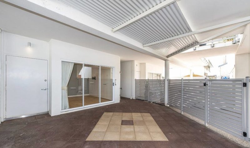 Photo - 2/216 Arcadia Drive, Shoalwater WA 6169 - Image 19