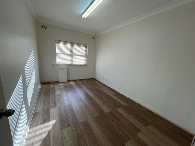 Photo - 2/216 The Boulevarde , Fairfield Heights NSW 2165 - Image 5