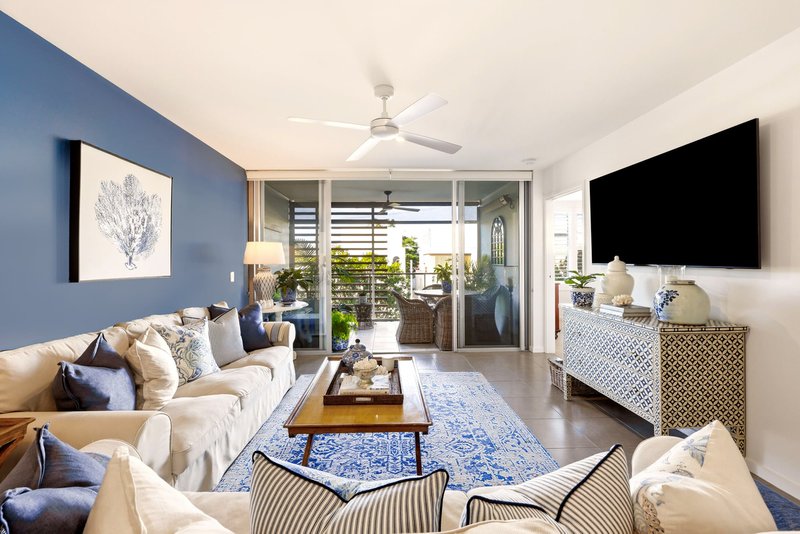 Photo - 2216/1-7 Waterford Court, Bundall QLD 4217 - Image 11