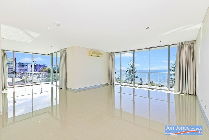 Photo - 22/17-23 Marine Parade, Redcliffe QLD 4020 - Image 4