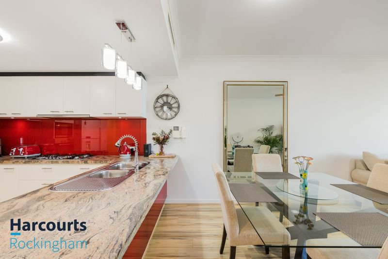 Photo - 22/17 Rockingham Beach Road, Rockingham WA 6168 - Image 13