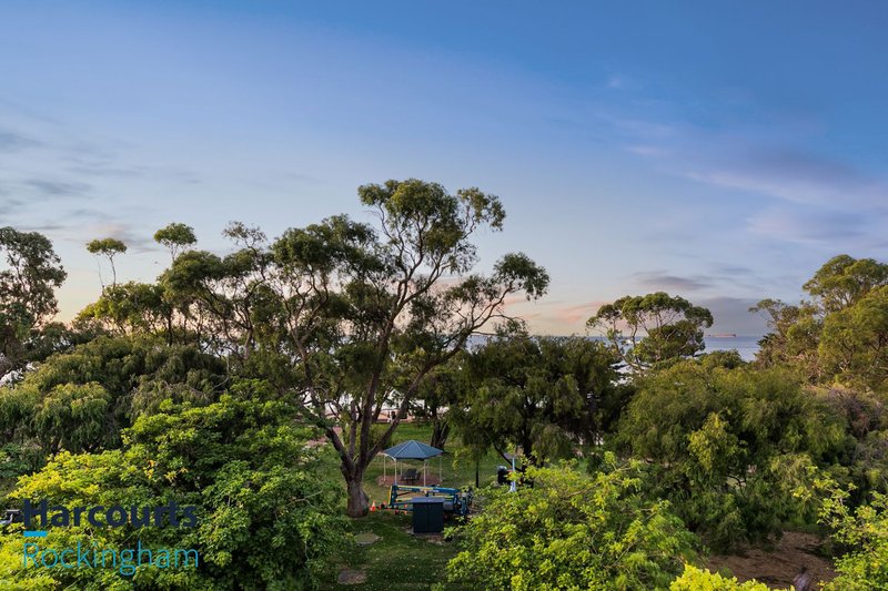 Photo - 22/17 Rockingham Beach Road, Rockingham WA 6168 - Image 24