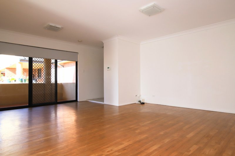 Photo - 22/170-176 Greenacre Road, Bankstown NSW 2200 - Image 2