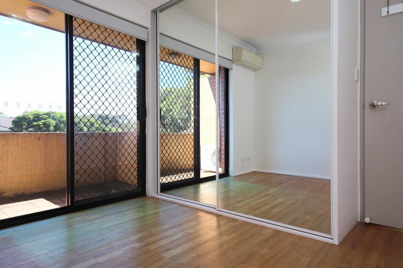 Photo - 22/170-176 Greenacre Road, Bankstown NSW 2200 - Image 4