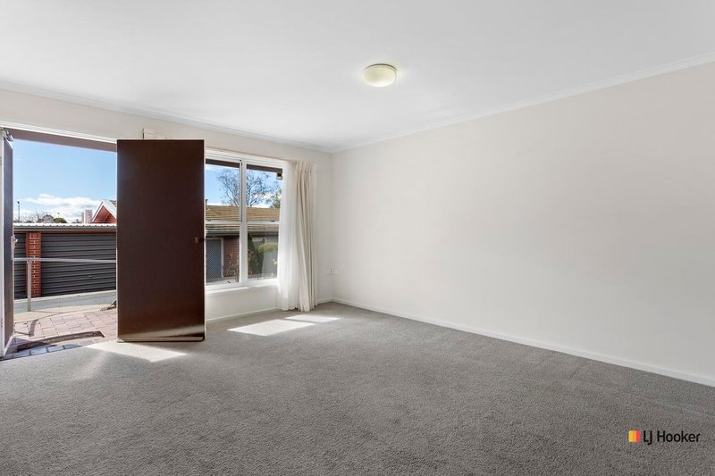 Photo - 22/177 Badimara Street, Fisher ACT 2611 - Image 2