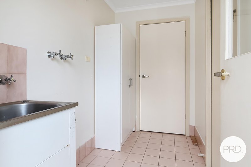 Photo - 2/218-220 Beechworth Road, Wodonga VIC 3690 - Image 9