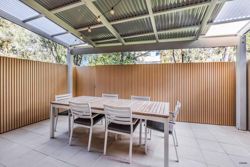 Photo - 22/18 Bottlewood Court, Burleigh Waters QLD 4220 - Image 5
