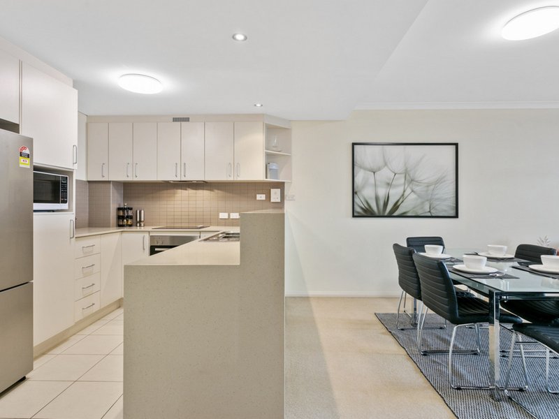 Photo - 22/18 Wellington Street, East Perth WA 6004 - Image 3