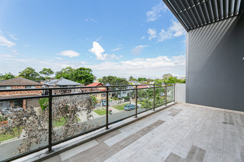 Photo - 221/82 Bay Street, Botany NSW 2019 - Image 9