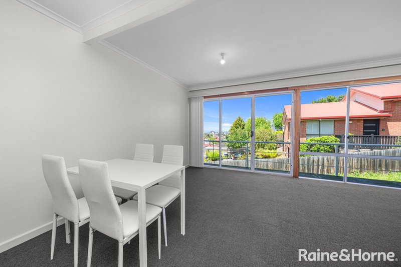 Photo - 2/21A Boa Vista Road, New Town TAS 7008 - Image 6