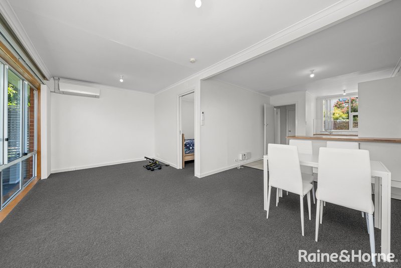 Photo - 2/21A Boa Vista Road, New Town TAS 7008 - Image 7