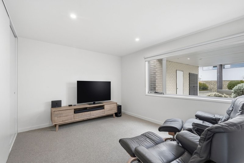 Photo - 22/1B Bournville Crescent, Claremont TAS 7011 - Image 9