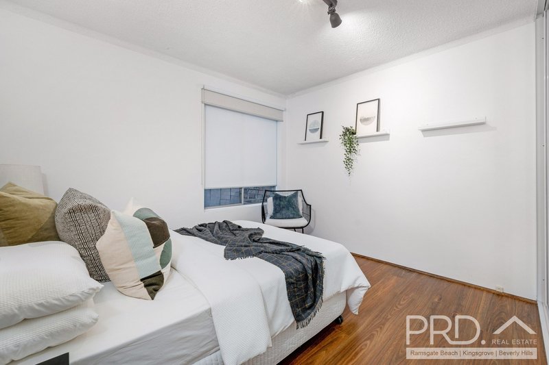 Photo - 2/22-24 Jersey Avenue, Mortdale NSW 2223 - Image 4