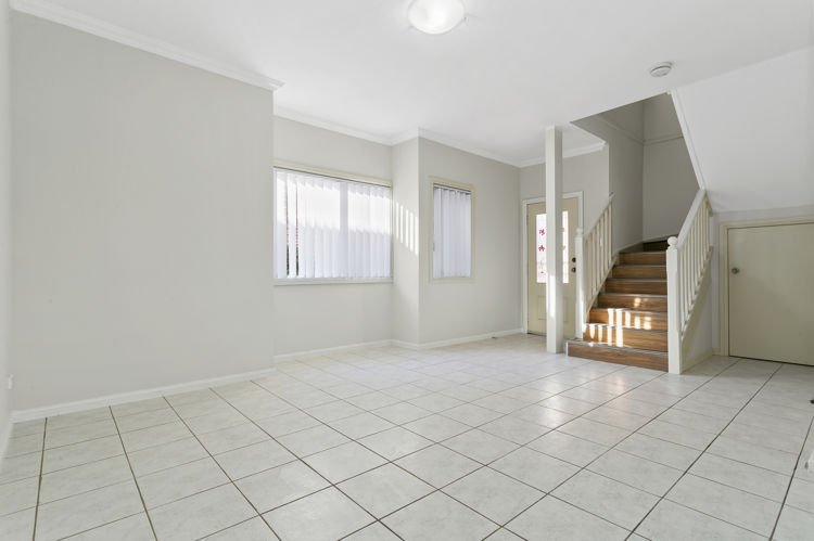 Photo - 2/22-24 Park Street, Merrylands NSW 2160 - Image 3