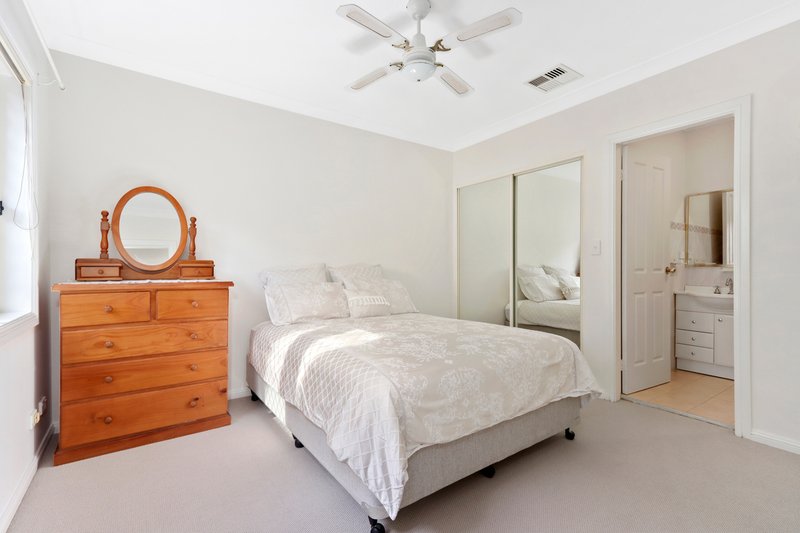 Photo - 2/22-26 Collaroy Avenue, Peakhurst NSW 2210 - Image 4