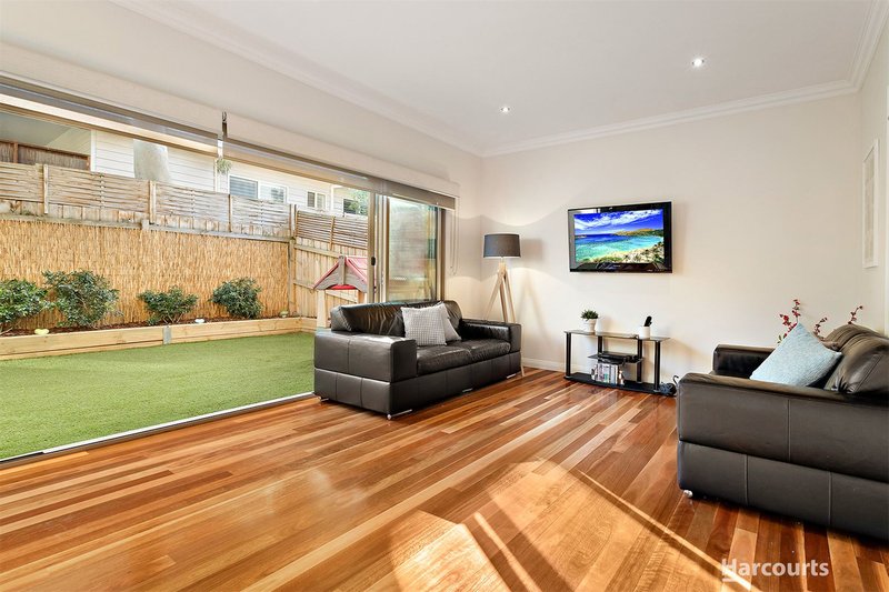 Photo - 2/22 Abelia Street, Forest Hill VIC 3131 - Image 2