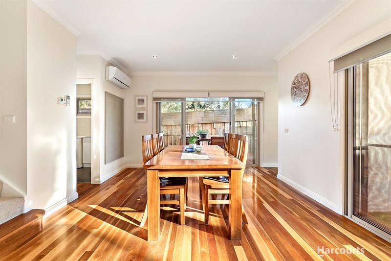 Photo - 2/22 Abelia Street, Forest Hill VIC 3131 - Image 4