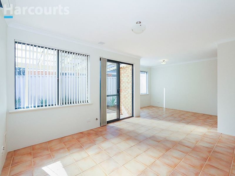 Photo - 2/22 Arabella Mews, Currambine WA 6028 - Image 9