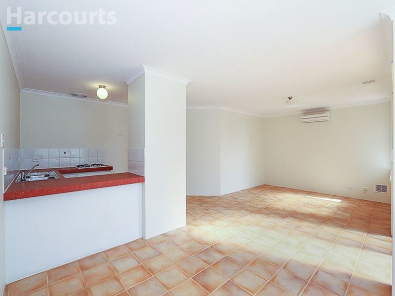 Photo - 2/22 Arabella Mews, Currambine WA 6028 - Image 11