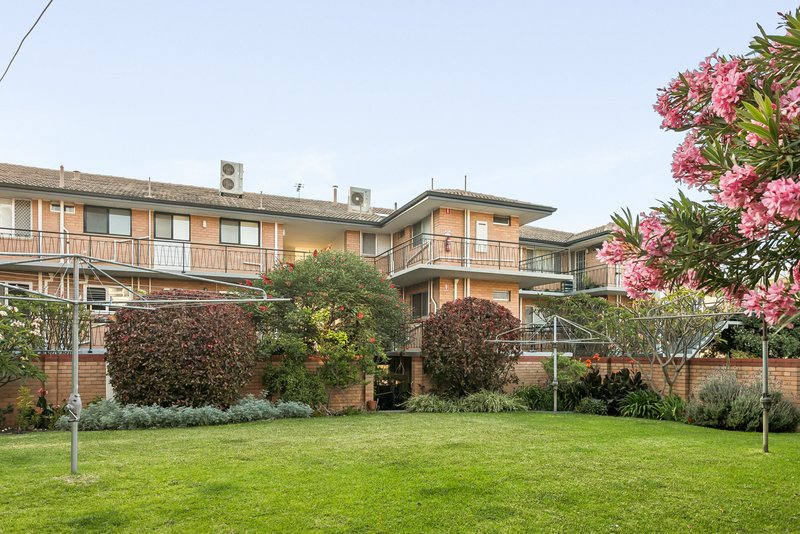 Photo - 2/22 Avonmore Terrace, Cottesloe WA 6011 - Image 21