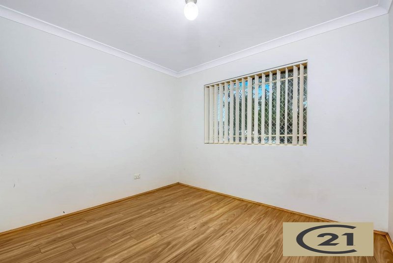 Photo - 2/22 Bailey Street, Westmead NSW 2145 - Image 5