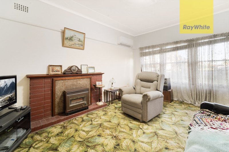 Photo - 222 Blaxcell Street, South Granville NSW 2142 - Image 2
