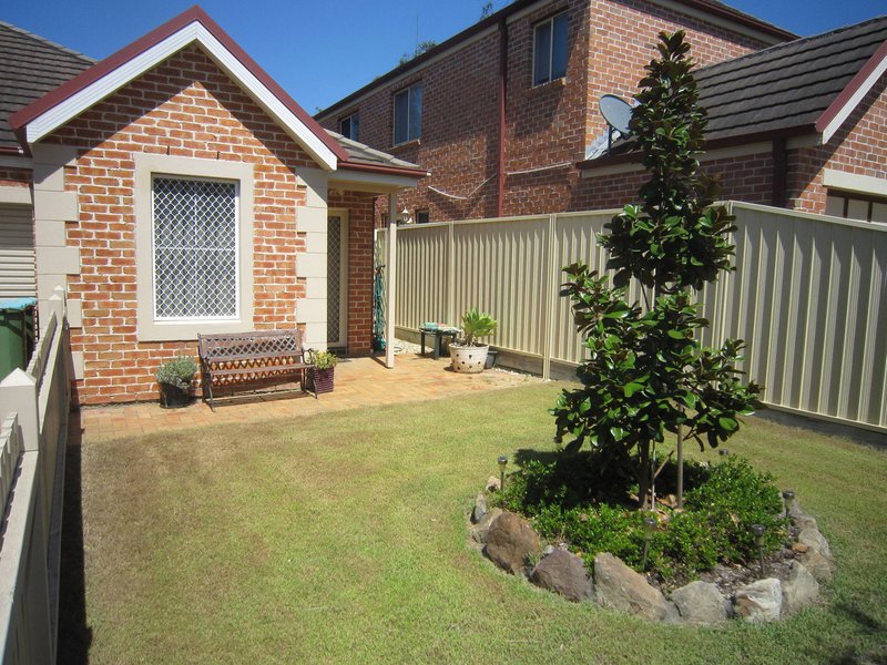 Photo - 2/22 Brickendon Ave , Mardi NSW 2259 - Image 2