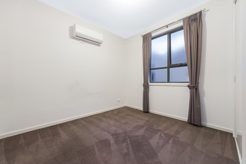 Photo - 2/22 Burns Avenue, Clayton South VIC 3169 - Image 9