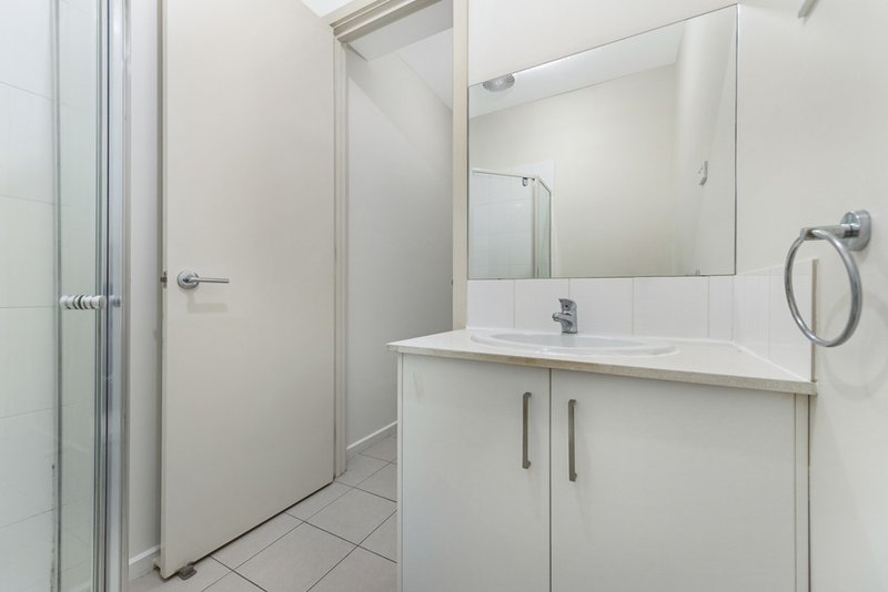 Photo - 2/22 Burns Avenue, Clayton South VIC 3169 - Image 12