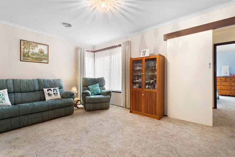 Photo - 222 Darebin Drive, Lalor VIC 3075 - Image 7