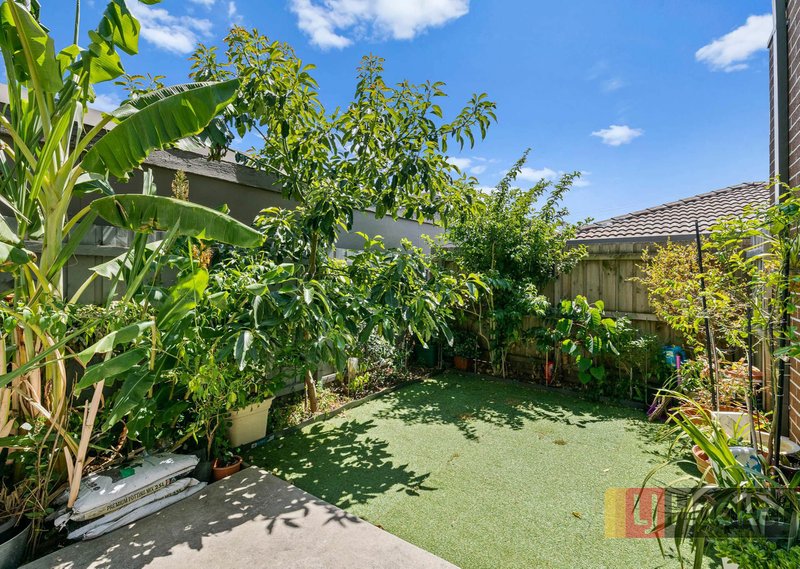 Photo - 2/22 Dearing Ave , Cranbourne VIC 3977 - Image 10