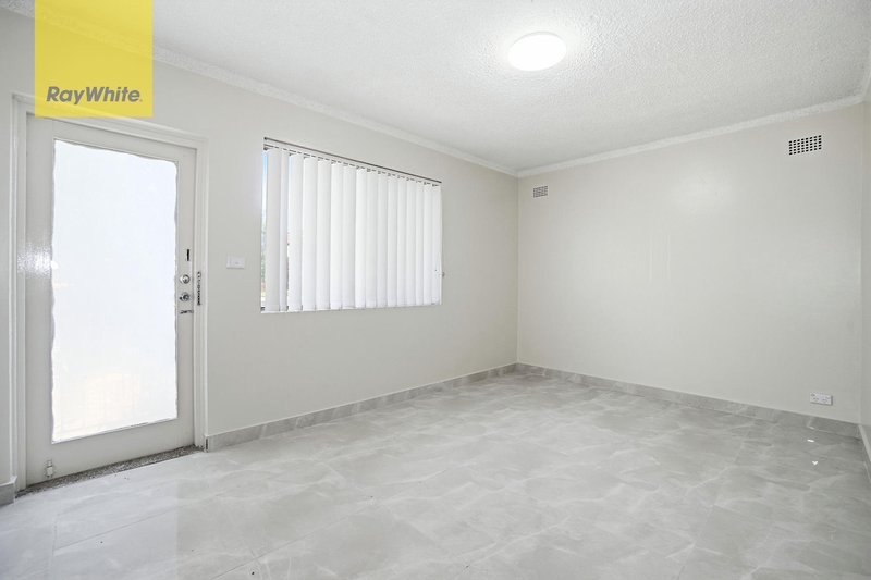 Photo - 2/22 Hampden Road, Lakemba NSW 2195 - Image 4