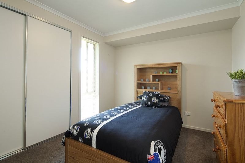 Photo - 2/22 Haven Drive, Shearwater TAS 7307 - Image 5